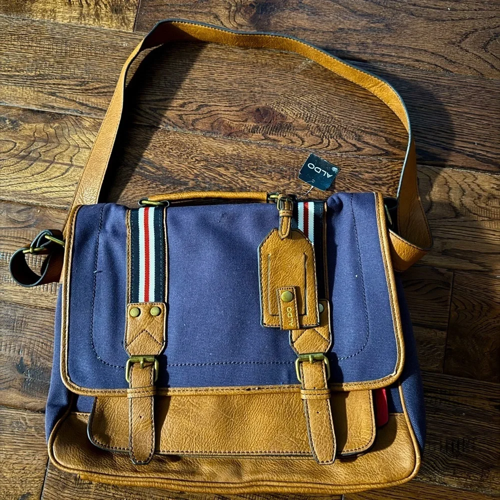Aldo Bogata Canvas Messenger Bag - Picture 1 of 3